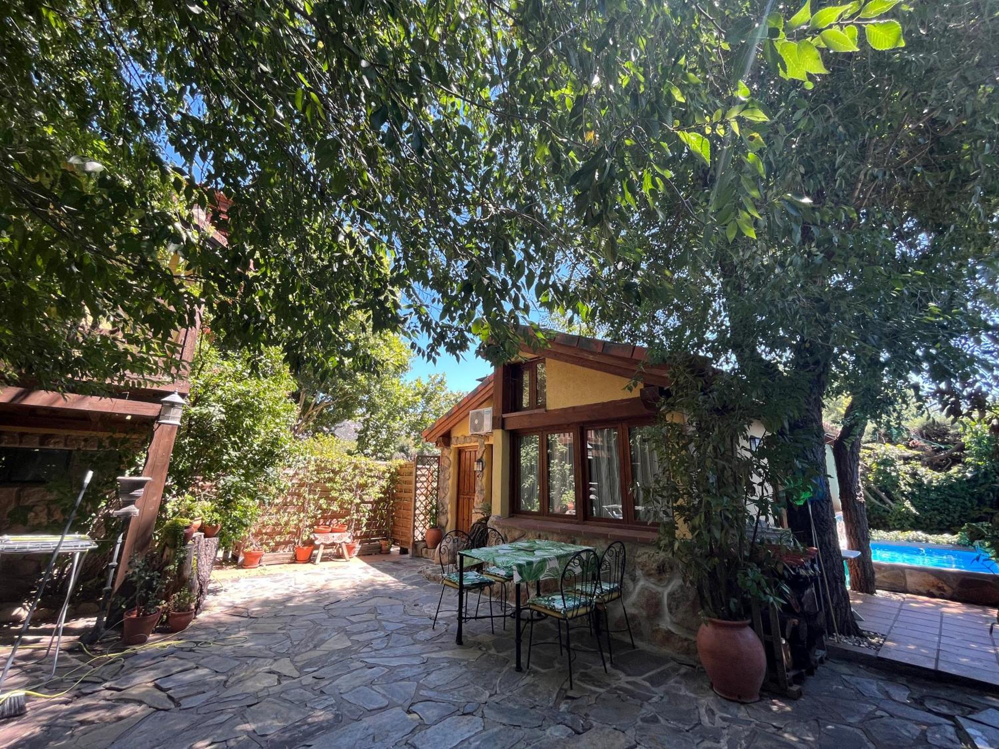 Acogedora Casa Rural En La Sierra De Madrid Матаэльпино Экстерьер фото